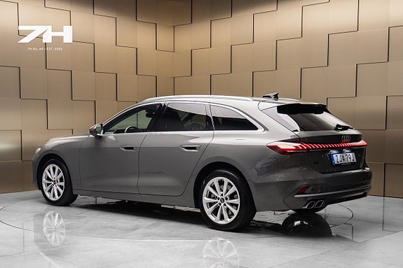 Audi A5 3 of 21