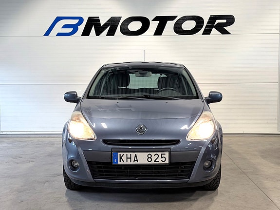 Renault Clio 2 of 14
