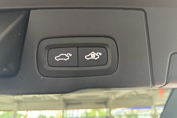 Volvo XC60 10 of 20