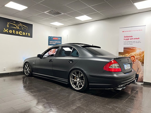 Mercedes-Benz E55 5 of 30