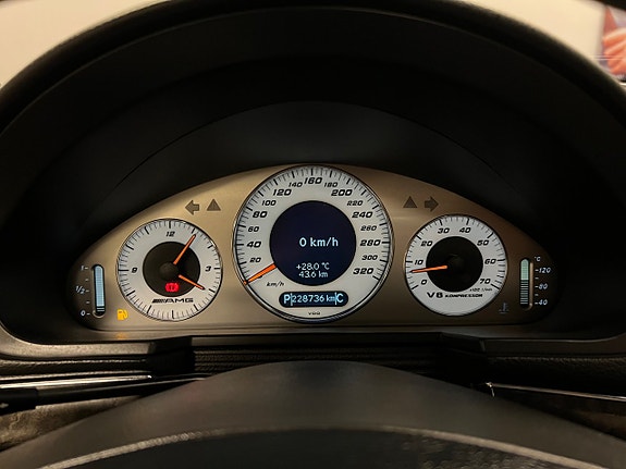 Mercedes-Benz E55 27 of 30