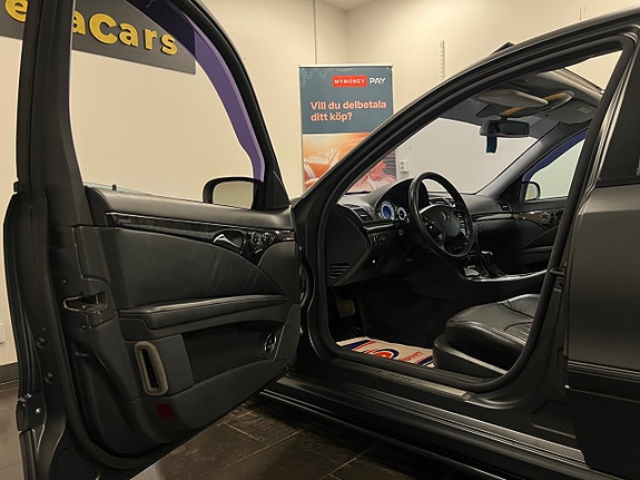 Mercedes-Benz E55 13 of 30