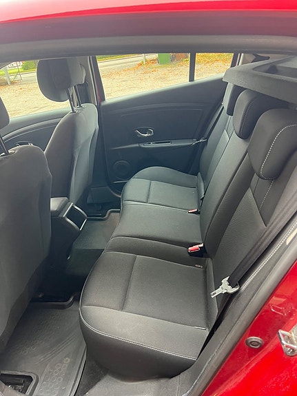 Renault Megane 6 of 7