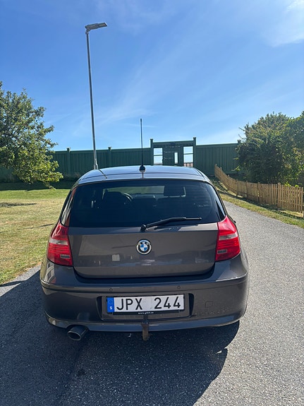 BMW 120d 3 of 7