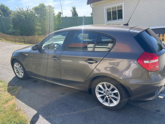BMW 120d 4 of 7