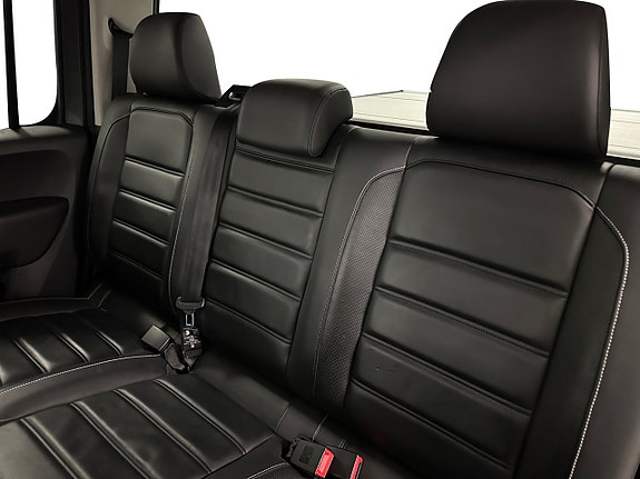 Volkswagen Amarok 15 of 17