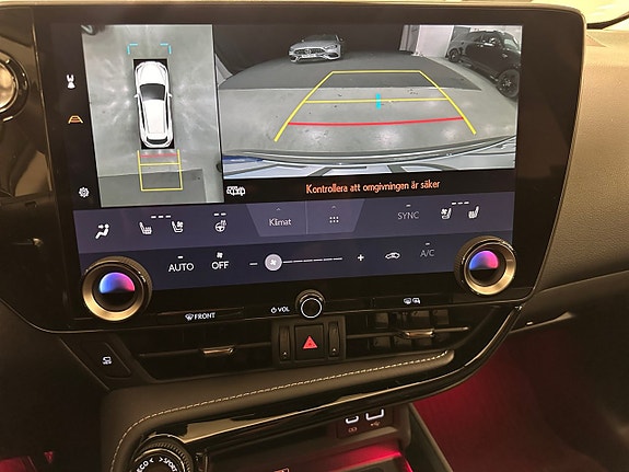 Lexus NX450h+ 12 of 16