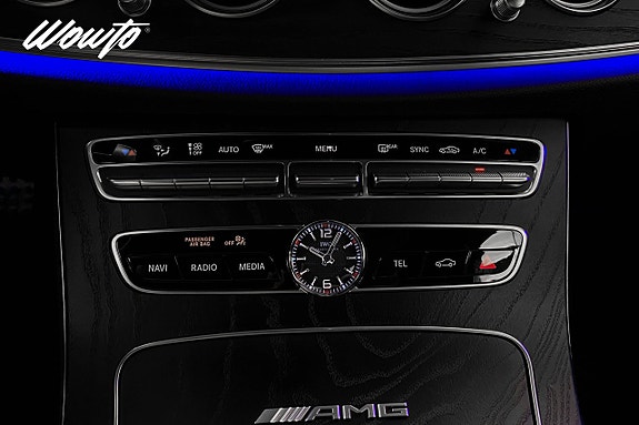 Mercedes-Benz E63 14 of 24