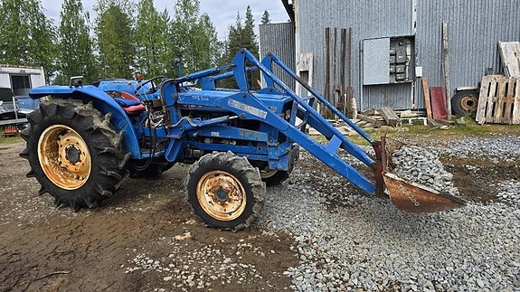Iseki TL 3200 4x4 5 of 7