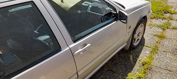Volvo V70 10 of 13