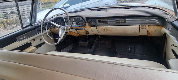 Cadillac Sixty Special 5 of 5