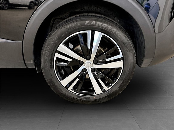 Peugeot 5008 17 of 19