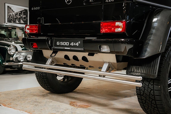 Mercedes-Benz G500 12 of 23