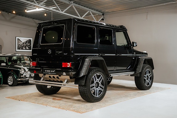 Mercedes-Benz G500 3 of 23