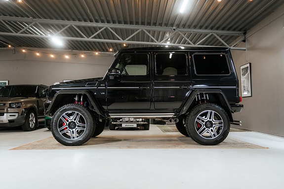 Mercedes-Benz G500 2 of 23