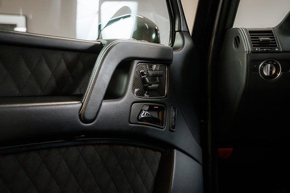 Mercedes-Benz G500 15 of 23