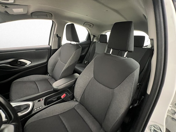 Toyota Yaris 11 of 30