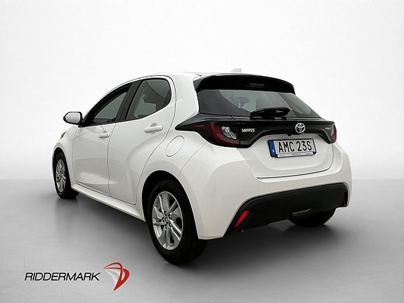 Toyota Yaris 6 of 30