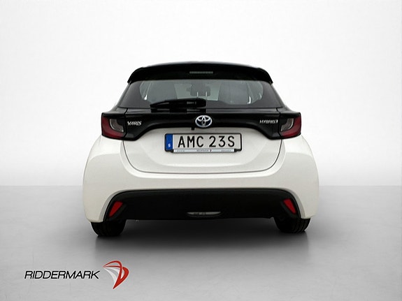 Toyota Yaris 7 of 30