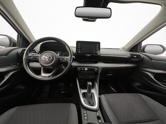 Toyota Yaris 12 of 30