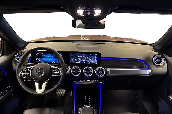 Mercedes-Benz EQB350 10 of 20