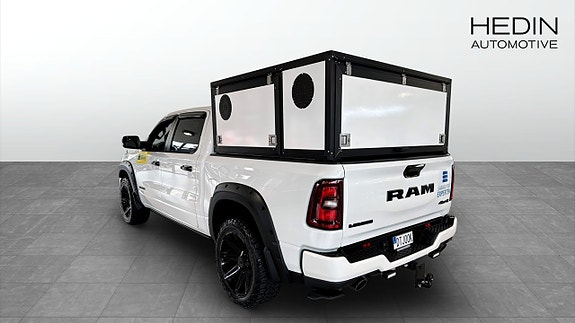 Dodge RAM 1500 2 of 9