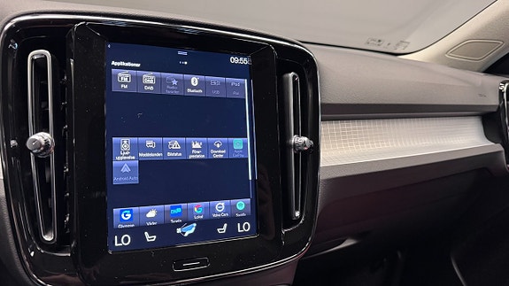 Volvo XC40 13 of 20