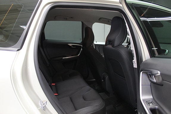 Volvo XC60 12 of 13