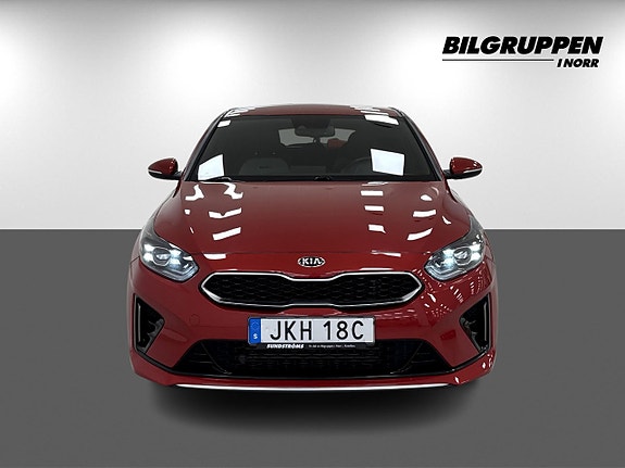 Kia ProCeed 2 of 18