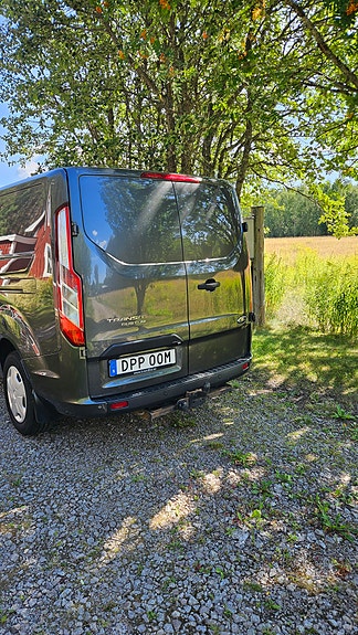 Ford Transit Custom 3 of 5