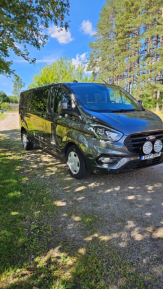 Ford Transit Custom 2 of 5