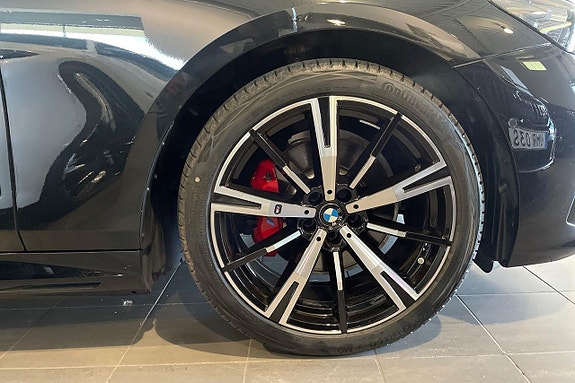 BMW 530e 13 of 16