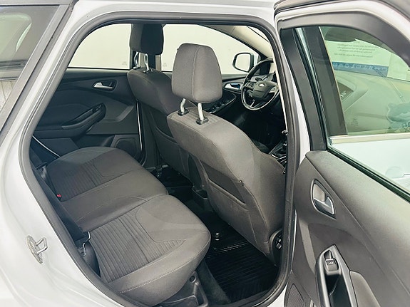 Ford Focus 14 of 21
