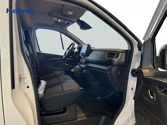 Renault Trafic 4 of 12