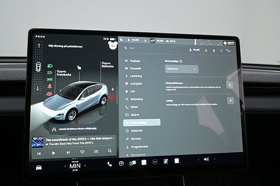 Tesla Model Y 14 of 27