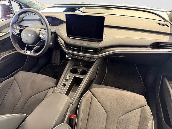 Skoda Enyaq 12 of 17