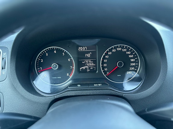 Volkswagen Polo 9 of 9