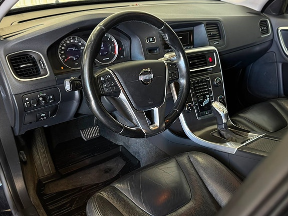 Volvo V60 7 of 29