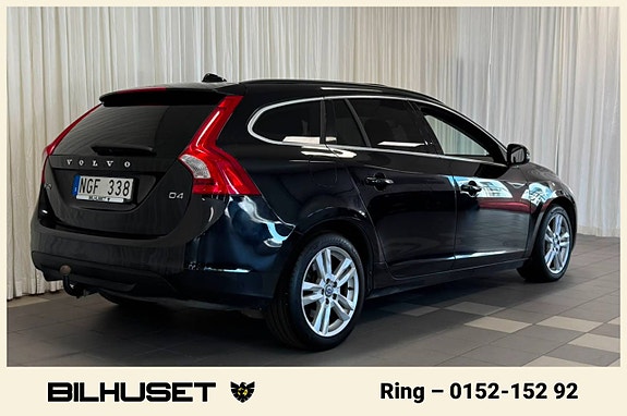 Volvo V60 3 of 29