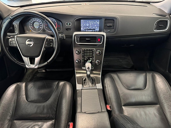 Volvo V60 23 of 29