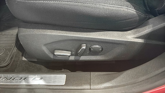 Ford Mondeo 7 of 12