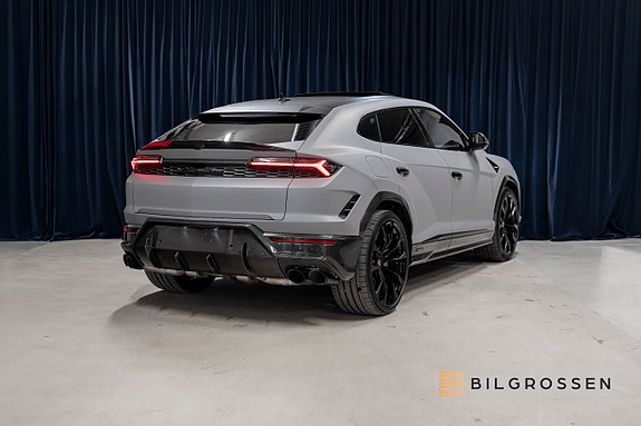 Lamborghini Urus 5 of 26