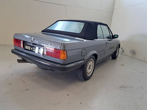 BMW 325i 6 of 13