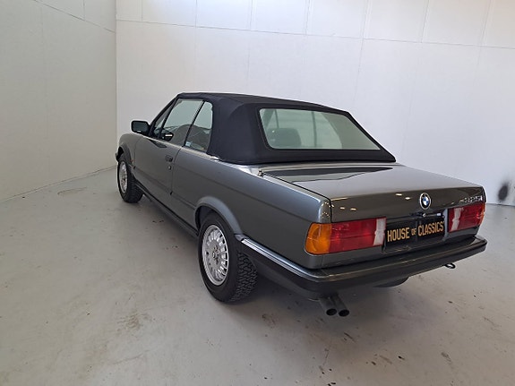 BMW 325i 4 of 13