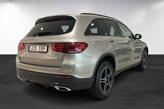 Mercedes-Benz GLC300 e 4 of 13