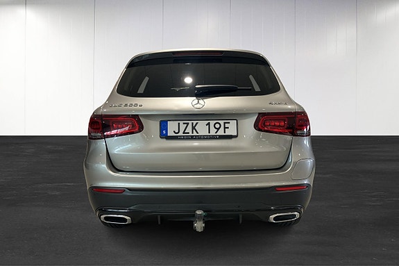 Mercedes-Benz GLC300 e 13 of 13