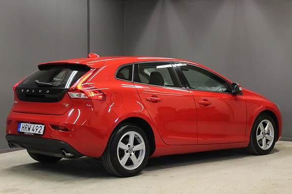 Volvo V40 4 of 13