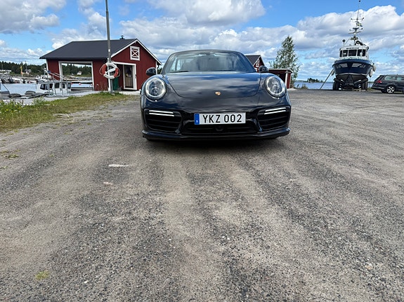 Porsche 911 Turbo 5 of 9