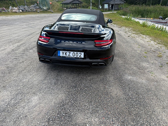 Porsche 911 Turbo 4 of 9