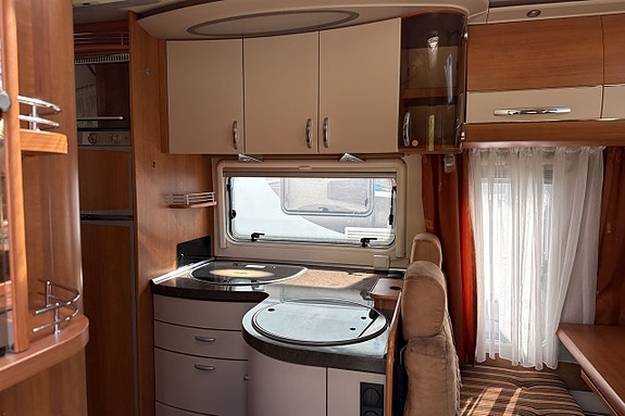 Hobby D 690 GQSC 160 Hk Automat Queenbed 6 of 12